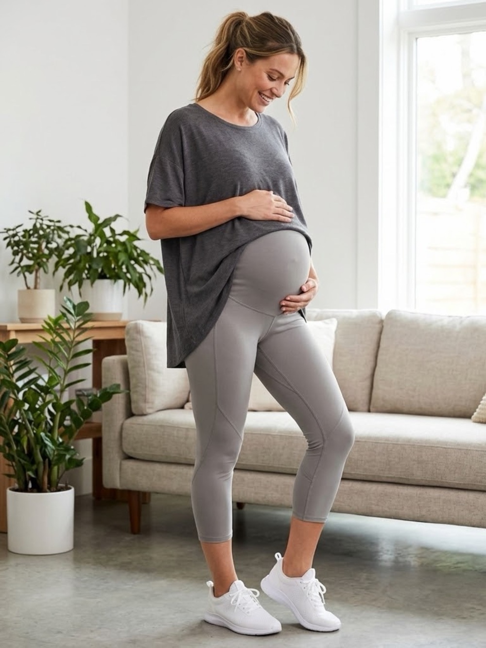 A: Glow Active maternity leggings , set (2) size M
